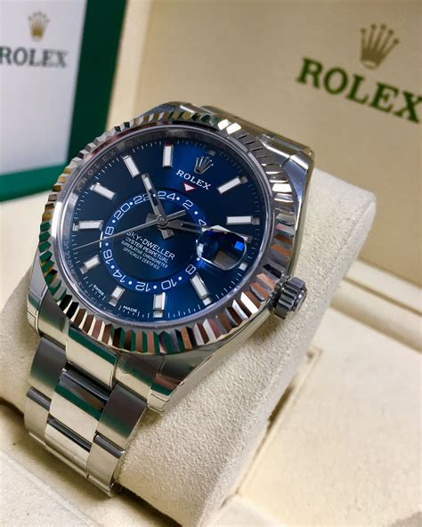 rolex sky dweller come funziona|rolex sky dweller wrist watch.